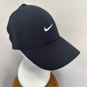 Nike Dri Fit Club Cap Men's Black Swoosh Baseball Hat Medium Large Snap Back